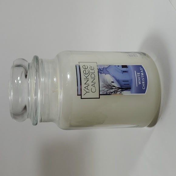 Yankee Candle "White Christmas" Jar Candle - Picture 1 of 3